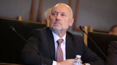 Тагарев: Дронът може да е украински, но изпратен от Русия