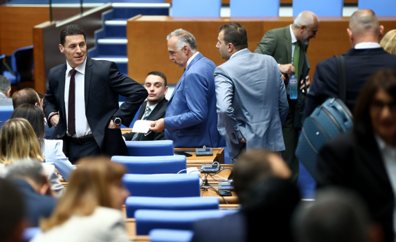Всеки четвърти в парламента е приятел на Русия, само 20 на Украйна