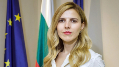 Петрова към украинската посланичка: Неприемливо е влизането във въздушното ни пространство без разрешение