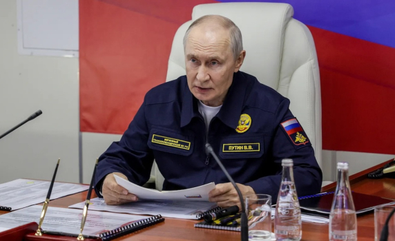 Путин заплаши със задържане на европейски кораби в отговор на „пиратството и бандитизма“ на Запада