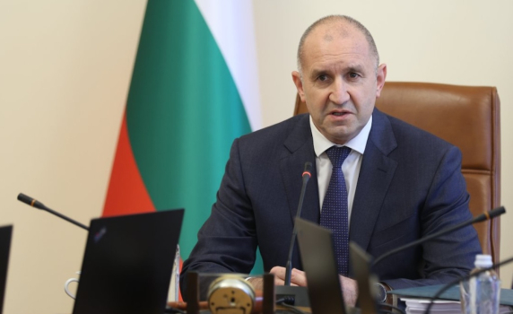 Радев: Няма отговори от Украйна на въпросите за падналия край Кардам дрон. Това навява редица въпроси