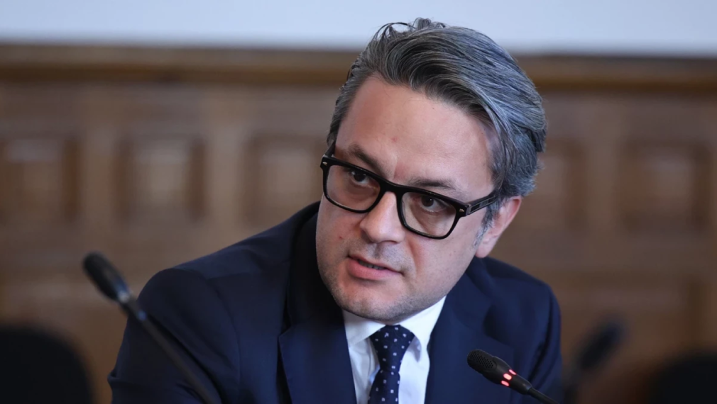 Тома Биков: Огромното неравенство и армията от висшисти без реализация радикализират българското общество