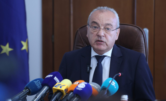 Социалните партньори не се разбраха за минималната заплата. Правителството ще я определи между 620,20 и 672,80 евро