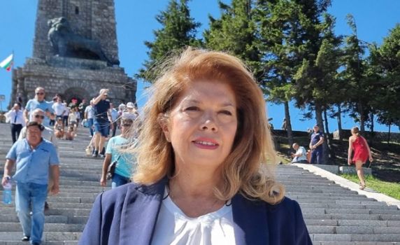 Йотова: Използването на националната сигурност за партийна пропаганда е предателство към България