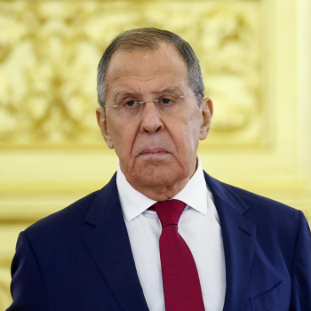 Лавров: НАТО и ЕС се опитват превантивно да се измъкнат от помощта за Украйна