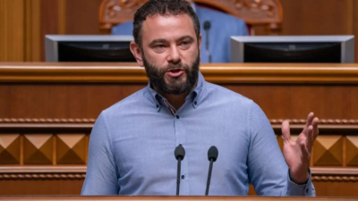 Олександър Дубински: Песента на Зеленски е изпята
