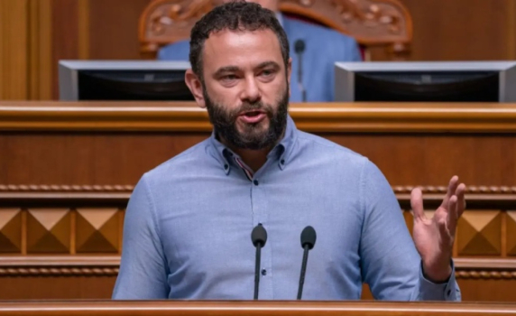 Олександър Дубински: Песента на Зеленски е изпята