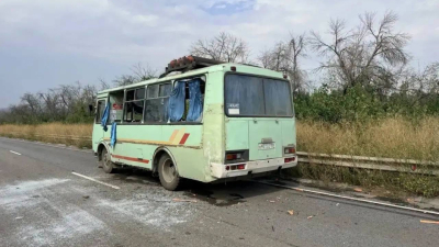 Украинците удариха пътнически автобус в Луганск, загинаха девет души