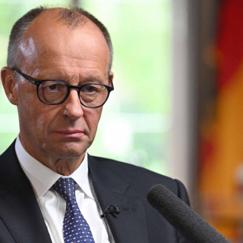NZZ: Германия се превъоръжава на кредит. Икономиката затъва, дългът расте