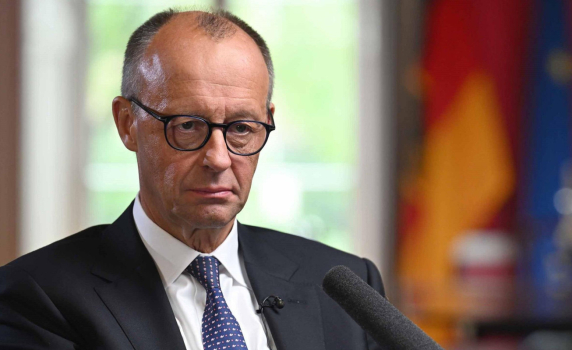 NZZ: Германия се превъоръжава на кредит. Икономиката затъва, дългът расте