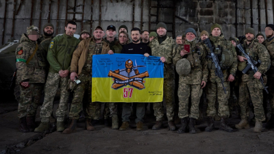 Ройтерс: Киев не разполага с достатъчно хора за решаващата битка в Донбас и сменя командването