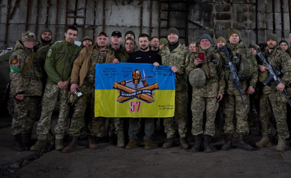 Ройтерс: Киев не разполага с достатъчно хора за решаващата битка в Донбас и сменя командването
