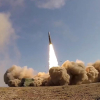 Руснаците удариха жп обекти, обслужващи военни товари от Европа. Бивш шеф на ЦРУ и Борис Джонсън са били на една от гарите