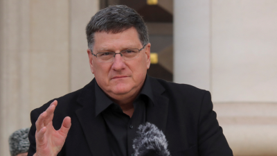 Скот Ритер: Русия връчи на пратениците на Тръмп учтив документ за капитулацията на Украйна. По-добра сделка няма да има
