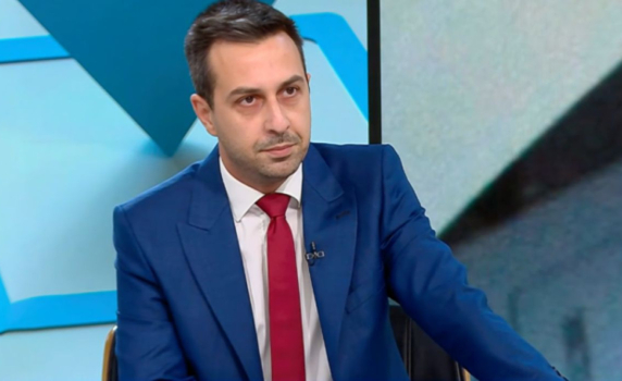 Деян Николов от “Възраждане” към Васил Терзиев: Още ли бихте дали тези 251 000 лева