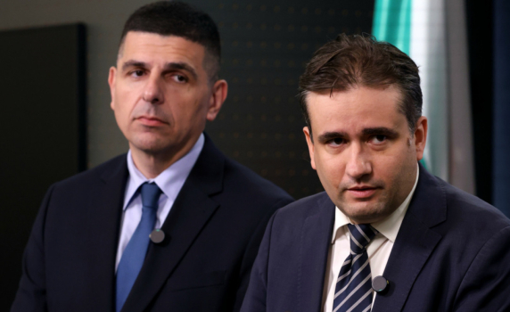 ДБ искат Йотова и Вълчев да се разграничат от Валерия Велева