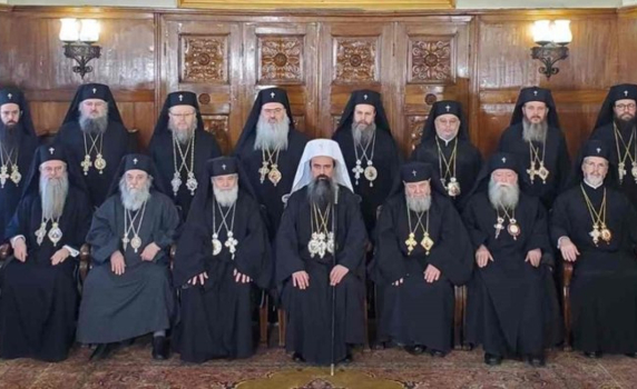 Св. Синод подкрепи задължителния предмет „Добродетели и религии“ и поиска съгласуване на програмите и учителите с вероизповеданията