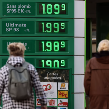 Евростат: Разходите на ЕС за петрол скочиха с 56% след началото на войната в Иран. България е №1 по поскъпване на горивата