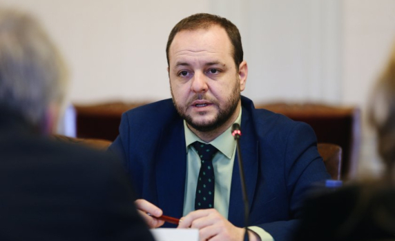 Въпросите за "Петрохан", на които Борислав Сандов не дава отговор