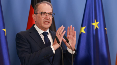 Германия започва масови проверки за отнемане на закрилата на сирийци. Първи са безработните млади мъже