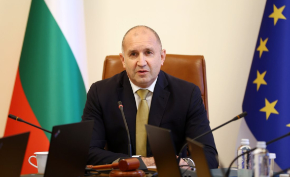 Радев най-сетне разбра, че от кьорфишеците на МВР няма смисъл и се зае с истински реформи
