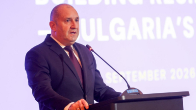 Радев: Време е България да се възползва от еврозоната. Привличането на инвестиции е стратегическа цел