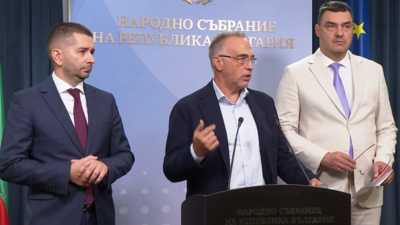 „Прогресивна България“: Йотова изложи пределно ясно българската позиция за Украйна - мир чрез преговори, а не война
