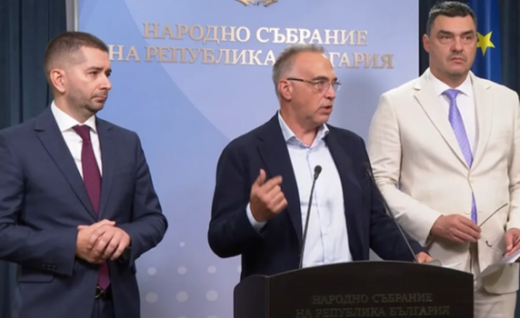 „Прогресивна България“: Йотова изложи пределно ясно българската позиция за Украйна - мир чрез преговори, а не война