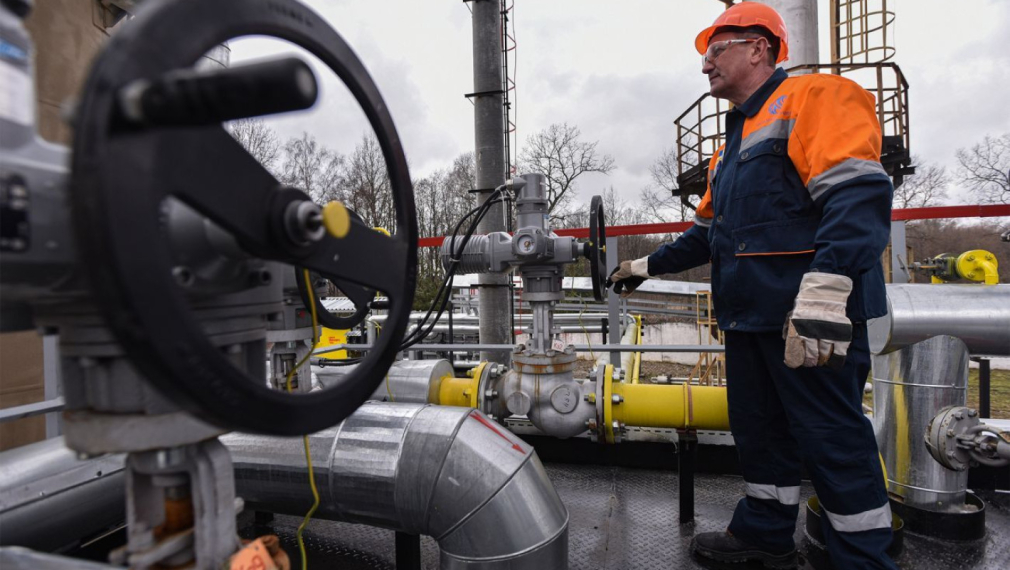 "Ройтерс": Ниските запаси от газ в Европа засилват икономическия и политически натиск върху европейските правителства