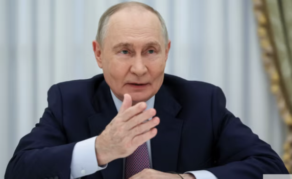 Бивш представител на НАТО: Путин смята, че печели войната в Украйна — и мисля, че е прав