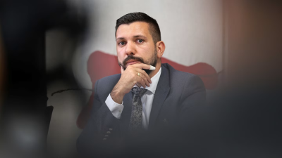 АзГ с първи председател на провинциален парламент. Тобиас Рауш оглави ландтага на Саксония-Анхалт