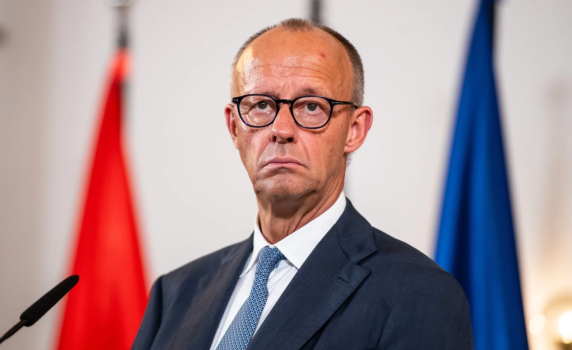 Четирима депутати на Мерц подкрепили кандидата на АзГ за председател на парламента в Саксония-Анхалт