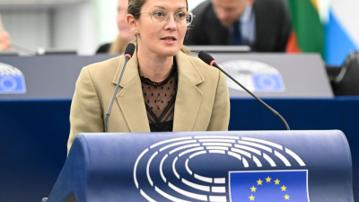 Цветелина Пенкова: България показа как чистата енергия и новите технологии могат да намалят цените на тока