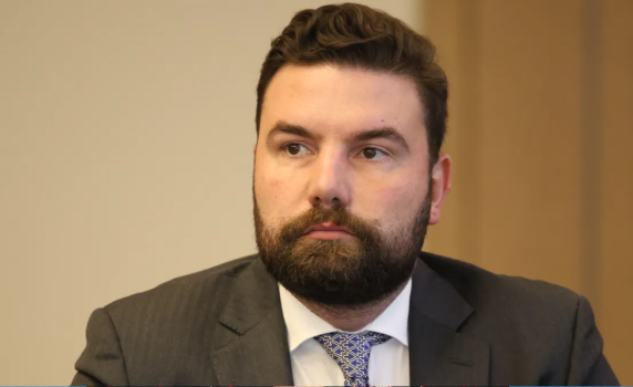 Между 2,9 и 3,4 милиона българи са с наднормено тегло. Близо 13 000 смъртни случая за година са свързани със затлъстяването