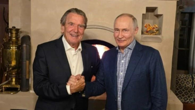 Путин прие Герхард Шрьодер в Москва за рождения си ден