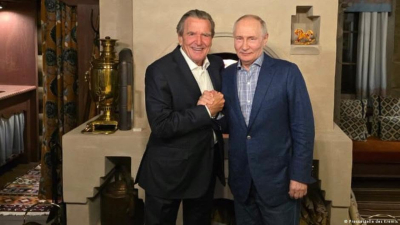 Путин прие Герхард Шрьодер в Москва за рождения си ден
