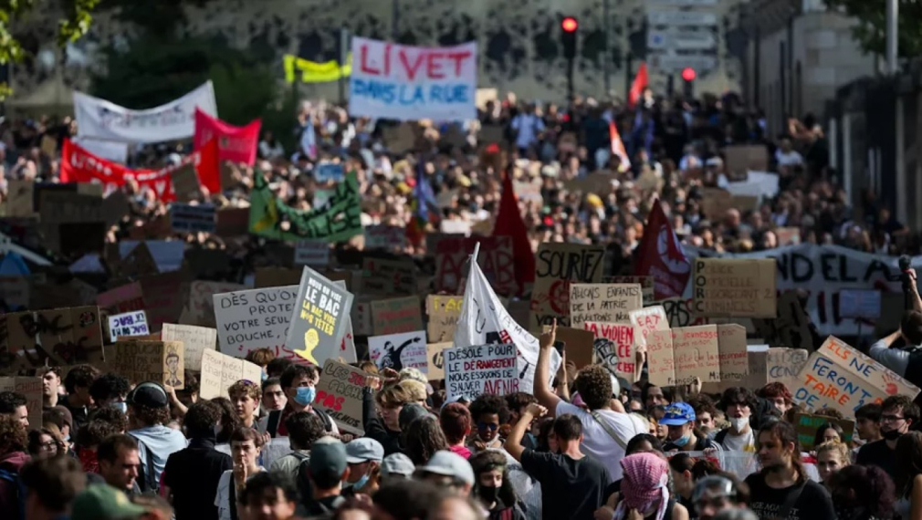 Франция се готви за национален ден на протести