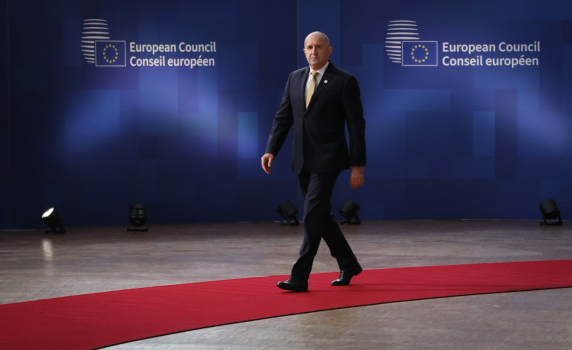 Радев подкрепи сделката за дизела между Тръмп и Путин и се размина с ЕС