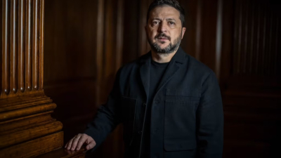 Зеленски пред FT: Подновяваме ударите по руските рафинерии. Тръмп се възхищава на Путин и иска бизнес с Москва