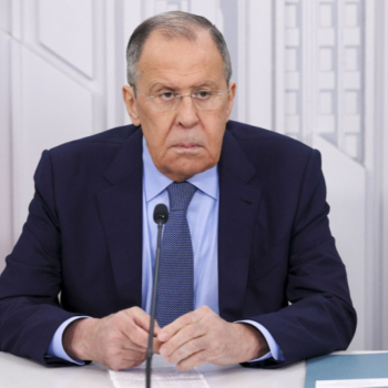Лавров отхвърли примирие по сегашния фронт: Решението ще дойде с действията на руската армия