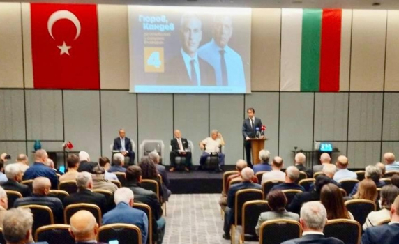 Предизборна среща за Гюров в Истанбул: Тодор Тагарев, Трайчо Трайков и Корман Исмаилов се срещнаха с изселнически организаци