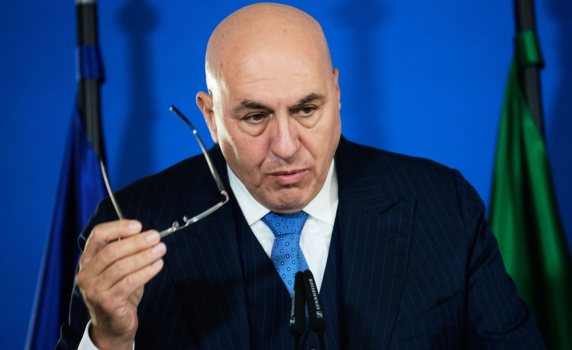 Министърът на отбраната на Италия: Украйна никога няма да може да спечели войната. Целта е да оцелее