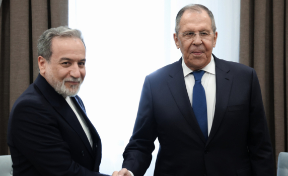 Иран обвини САЩ за напрежението в Ормузкия проток и призова за дипломация