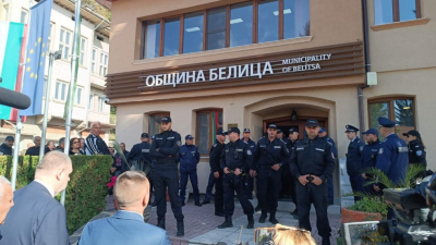 Изведоха с белезници кмета на Белица Радослав Ревански