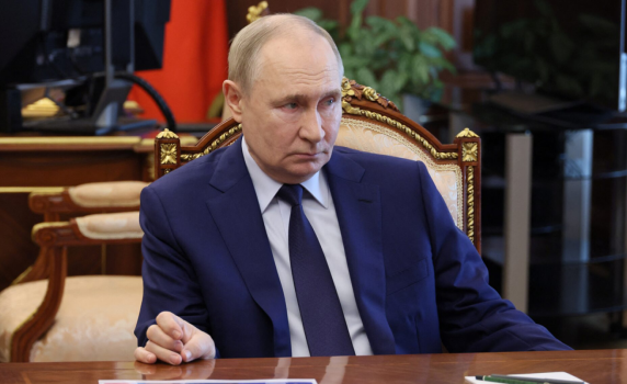 „Политико“: Европа търси кой да преговаря с Путин за Украйна. Той не иска Калас и Фон дер Лайен