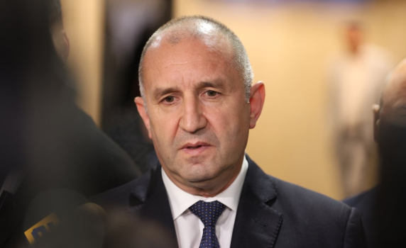 Радев: ЕП не може да разпорежда на суверенна България. Резолюцията съдържа невежество и манипулации. Не е време за аматьори на върха на държавата