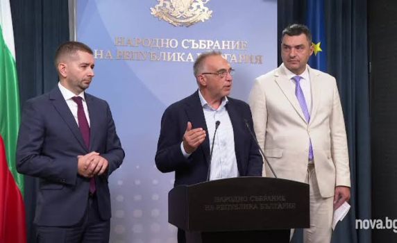 "Прогресивна България": Исканата оставка на Доцова е неадекватна, разкрива възкресяването на сглобката