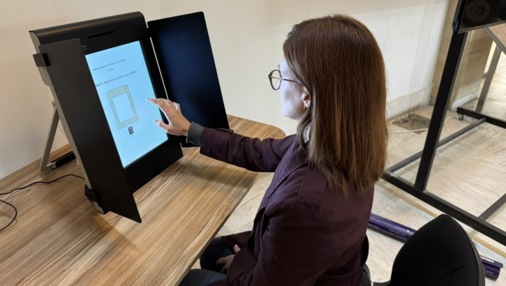 „Тренд“: Едва 13,4% са гласували до 14:00 ч. на президентските избори