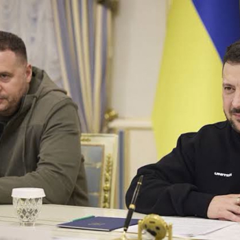 Украински депутат и "Файненшъл таймс": Зеленски отхвърли план за мир през 2023 г., предвиждащ руско изтегляне и връщане на Запорожката АЕЦ