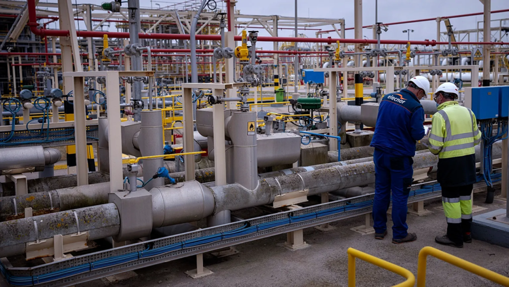 Газът в Европа доближава 100 евро за мегаватчас - най-скъп от 2022 г., с най-ниски запаси преди зимата от 2009 г.